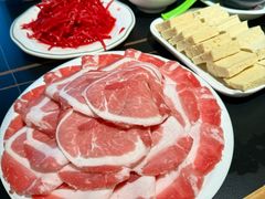 -常赢三兄弟·清真涮肉·清真炒菜(朝阳新城店)