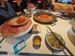 -爱你您·自家鱼塘·活水喷泉鱼火锅(八里店)