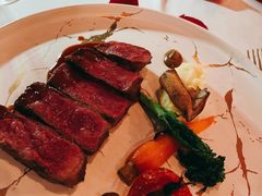 西冷牛排-Kathleen's Waitan 凯圣琳江景西餐厅(外滩店)