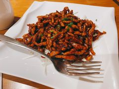 京酱肉丝-乐忻皇朝(上海中心大厦店)