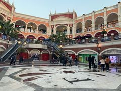 -佛罗伦萨小镇广佛名品奥特莱斯(疏港路店)