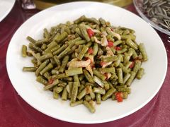 酸豆角炒肉丝-老虎土菜馆·农家土菜