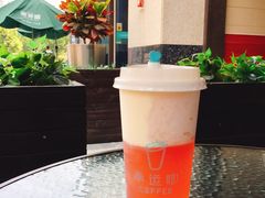 桃桃奶盖茶-幸运咖(公园茂直营店)