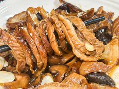 -老鼎万春卤菜(五代传承创始老店)