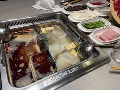 -海底捞火锅(曹安公路店)