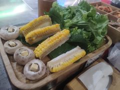 -马路牙子烧烤音乐酒馆(望京店)