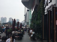 景观位-钟方模白家肥肠粉(春熙店)