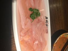 -老牌坊云南鱼豆花火锅(哈西万达店)