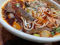 -遵义虾子张六羊肉粉(普陀路店)