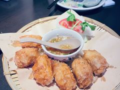 -大头虾越式风味餐厅(光明广场店)