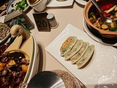 -八府香鸭·啫啫煲(华山路店)