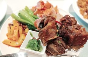 Spicy Pork Rib Dry Pot