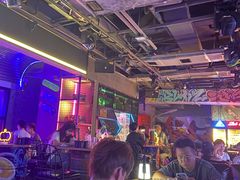 -UP嘻哈酒吧(粉巢店)