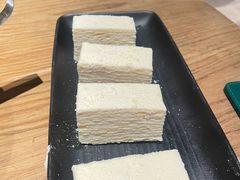 娜帕里勇-耶里夏丽·新疆菜·家庭聚场(百联中环购物广场店)