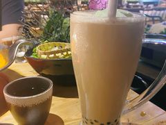 大红袍珍珠奶茶-湊湊火锅·茶憩(杭州湖滨银泰in77店)