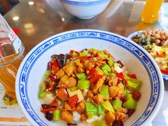 辣子鸡丁煮馍-老西安韩记三鲜煮馍(四府街店)