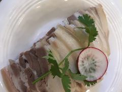 -侬佳蒸菜馆(听潮店)
