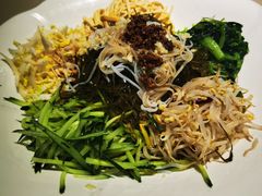 -老码头黑皮肘子锅包肉(赣水路店)