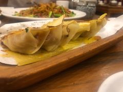 -宣海荣锅贴大王·陕味小吃集(钟楼店)