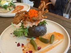 -FLOVIE FLORIST CAFE