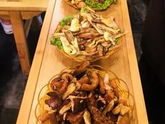 -易门野生菌府·菌海森林(月牙潭公园店)
