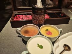 -左庭右院鲜牛肉火锅黑金店(陆家嘴中心店)