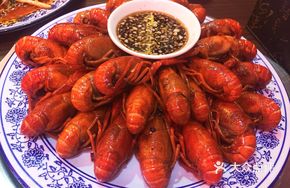 Hand-Deboned Lobster with Fragrant Sauce