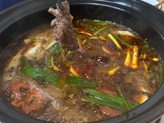 -沈记酸菜牛肉火锅店(九号路店)