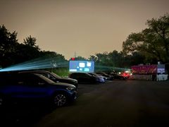 -枫花园汽车电影院(朝阳公园店)