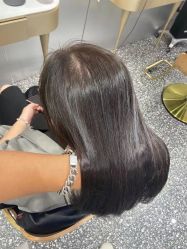 -Tloml salon