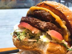 -The Habit Burger Grill 哈比特汉堡(复兴soho店)
