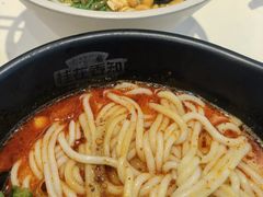 -桂在香知桂林米粉(南岗松雷店)