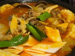 襄阳砂锅牛三鲜-莲餐厅·湖北菜·潜江小龙虾店(愚园路店)