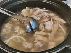 -东椰·海南椰子鸡火锅(朝阳门店)