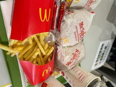 -麦当劳(上海虹桥站30B检票口楼上)