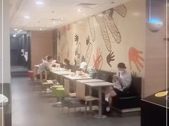 大堂-麦当劳(南磨房店)