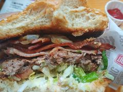 -The Habit Burger Grill 哈比特汉堡(复兴soho店)