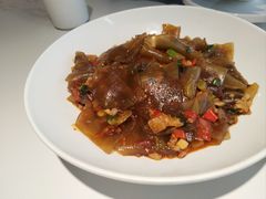 酸菜炒红薯粉皮-花椒笑成都小馆(百脑汇店)