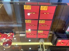 -老铺黄金(工美大厦店)
