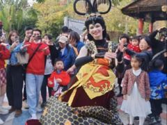 -灵玲国际马戏城
