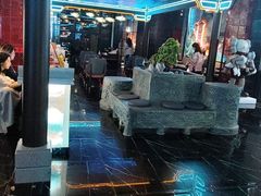 -屋有岛沉浸游戏旗舰店(中山公园店)