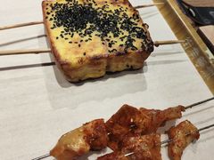 -街角等你.大连海鲜烧烤.经典铁板海鲜串(西安路店)