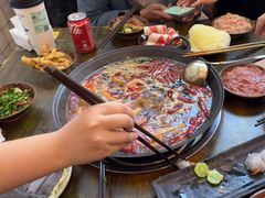 -黄潇洒老火锅(九眼桥宏济巷店)