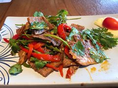 -云海肴·汽锅鸡·云南菜(天山百盛优客店)