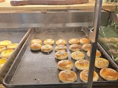 -金滏山·烤肉海鲜火锅自助(襄阳万达店)