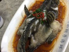 石斑鱼清蒸-四川小胡子海鲜(丁村万人海鲜广场店)