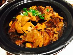 草菇牛腩-那家小馆•北京菜•烤鸭(中关村店)