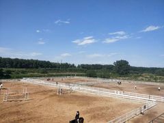 -月河湾马术俱乐部(朝阳店)