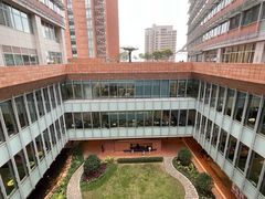 -香港大学