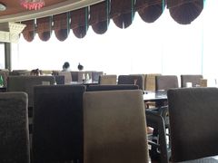 -荣誉国际酒店-云顶旋转餐厅